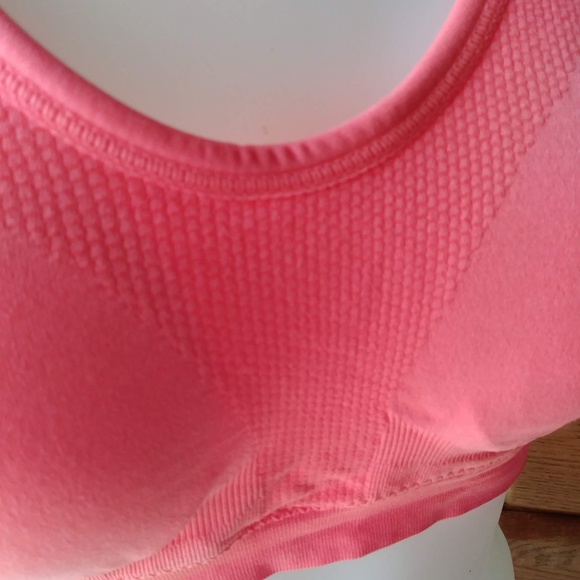 XOXO Razor Back Sports Bra - Picture 4 of 8